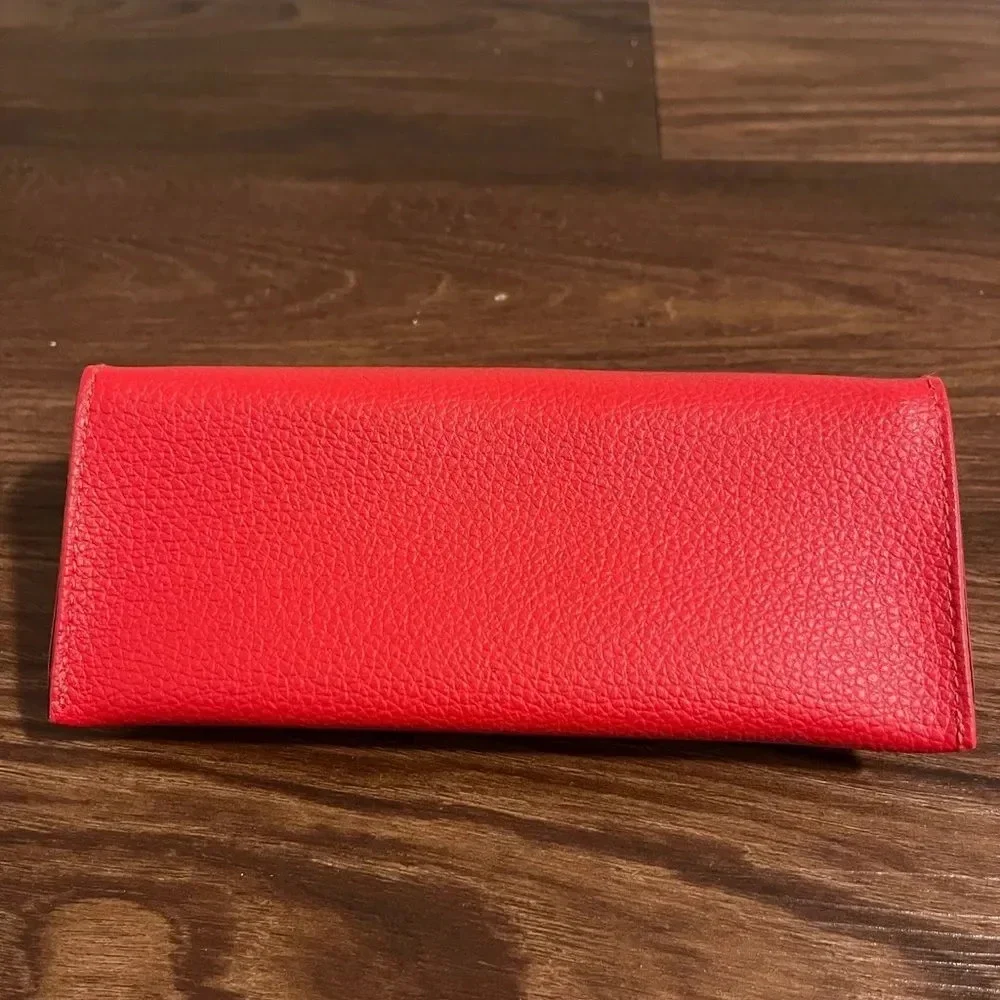 GUESS Unisex Red Pebbled Leather Glasses Case - Picture 2 of 5